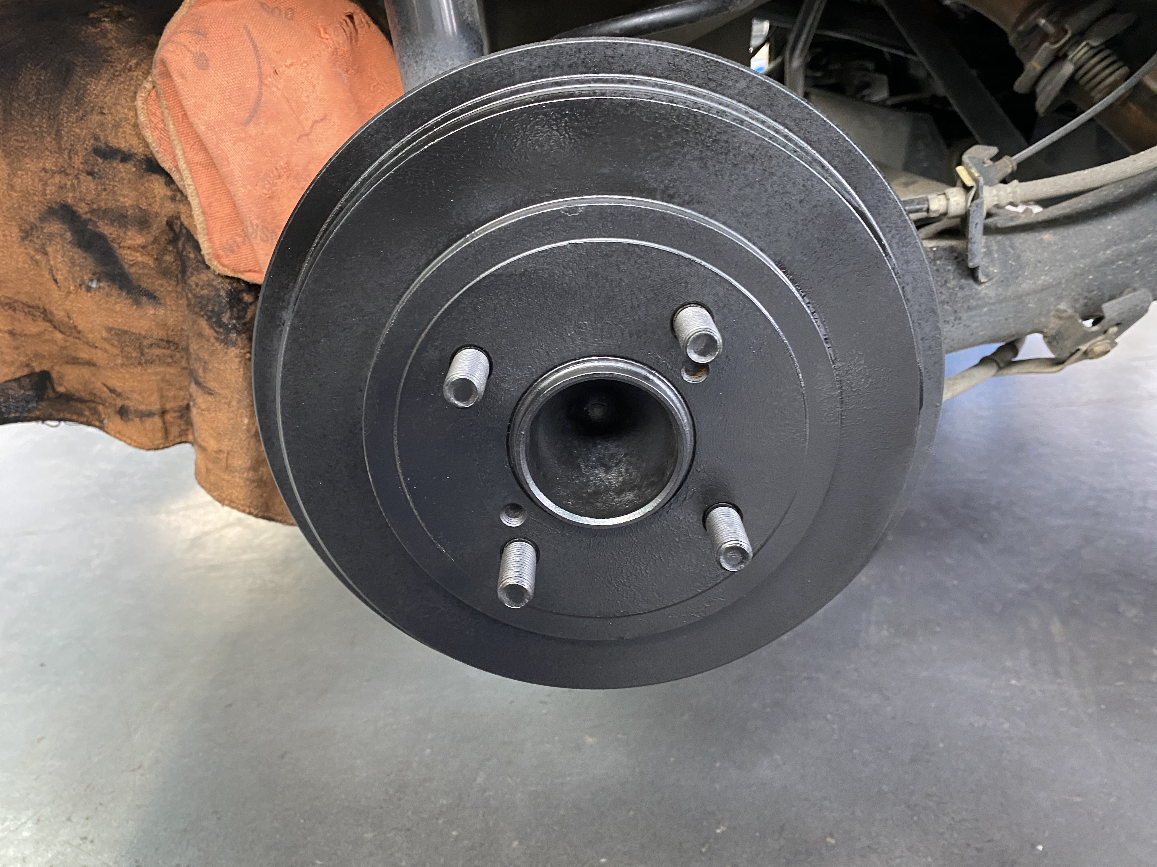 ハブの錆除去と防錆作業 コバックニュース 車検のコバック印西小林店 千葉ニュータウン店